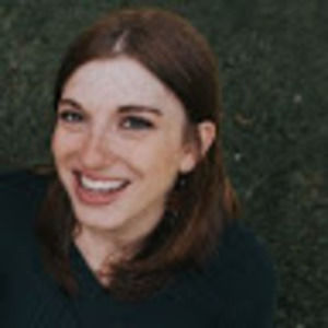 Meet your Posher, Caitlin